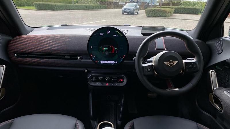 Used Mini Aceman Sport 135 kW (184 HP) 2025 Green SUV
