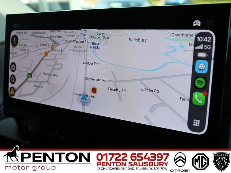 Used Citroën Berlingo 100 HP (73 kW) 2024 White MPV