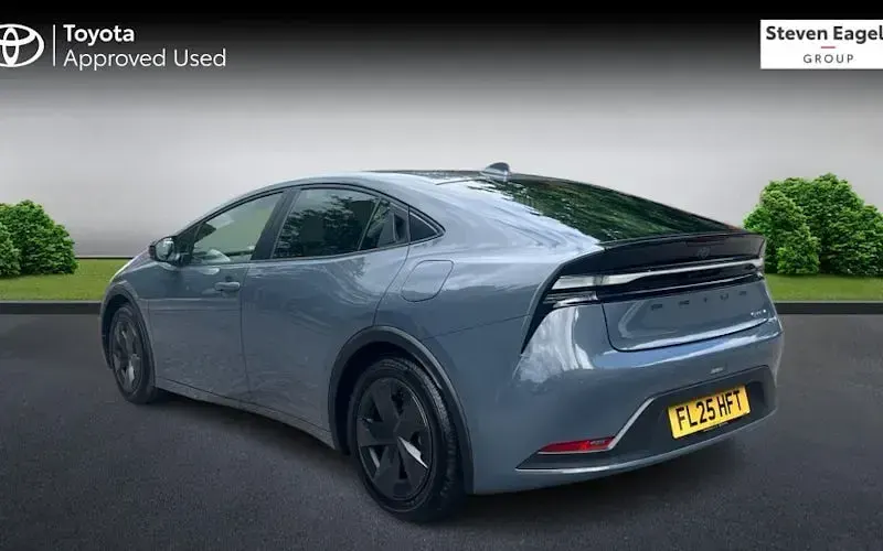 Used Toyota Prius Design 223 HP (164 kW) 2026 Hatchback