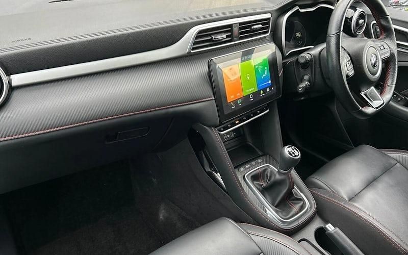 Used MG ZS Exclusive 106 HP (77 kW) 2024 Hatchback