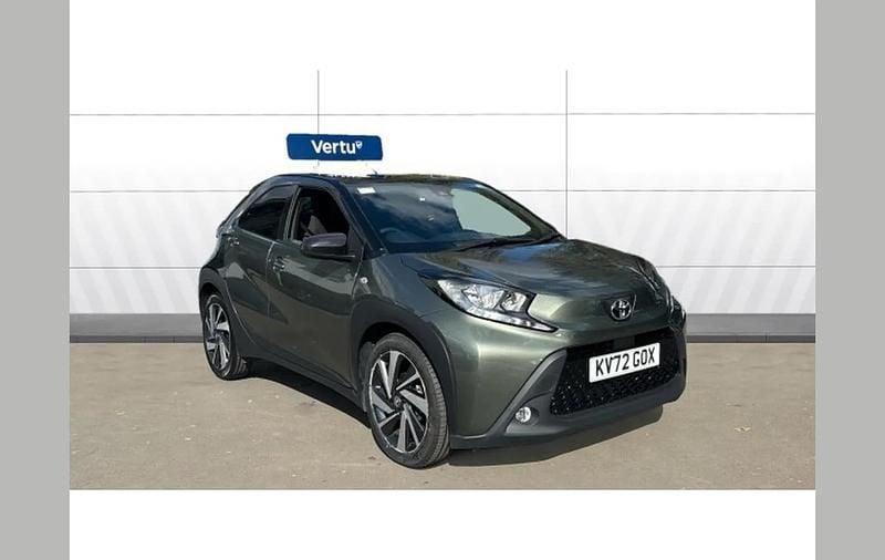 Green Used 2022 Toyota Aygo X SUV | £11,767 - Image 1/4