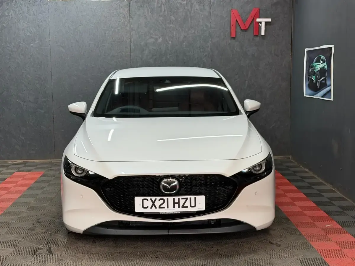 Used Mazda 3 Edition 177 HP (130 kW) 2021 White Hatchback