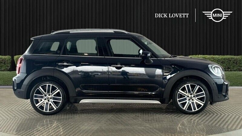 Used Mini Cooper Countryman Exclusive 134 HP (98 kW) 2022 Black SUV