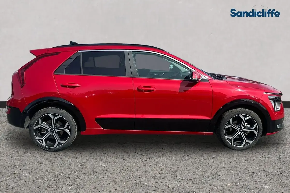 Used Kia Niro 139 HP (102 kW) 2024 Red SUV
