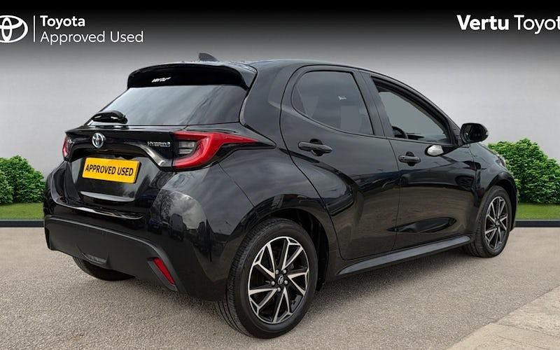 Used Toyota Yaris Hybrid Design 116 HP (85 kW) 2026 Hatchback