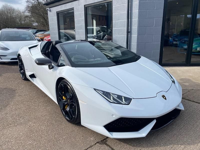 Used Lamborghini Huracán 610 HP (448 kW) 2016 White Coupe