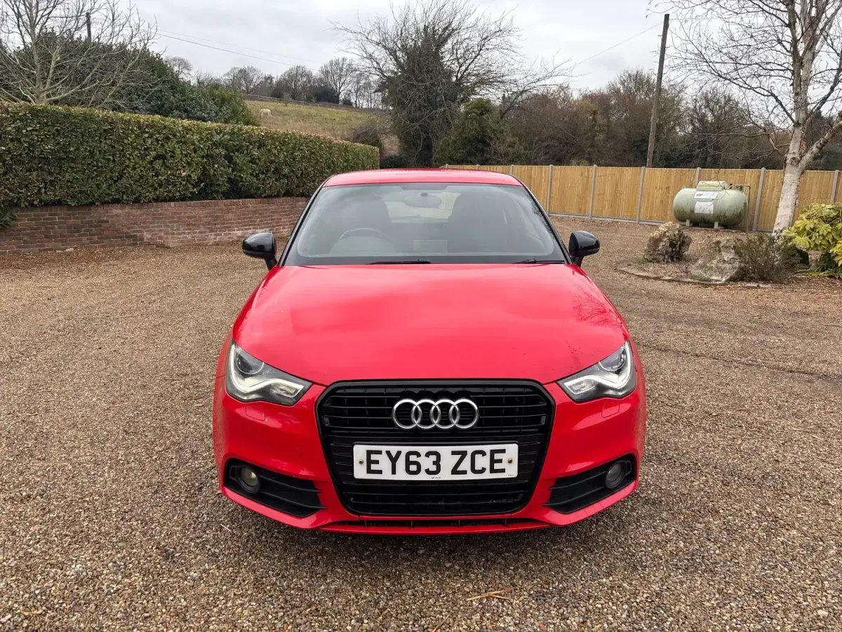 Used Audi A1 Design 122 HP (89 kW) 2013 Red Hatchback