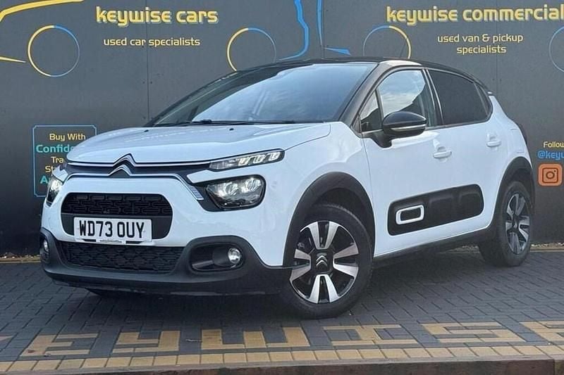 Used Citroën C3 PureTech 83 HP (61 kW) 2023 White Hatchback