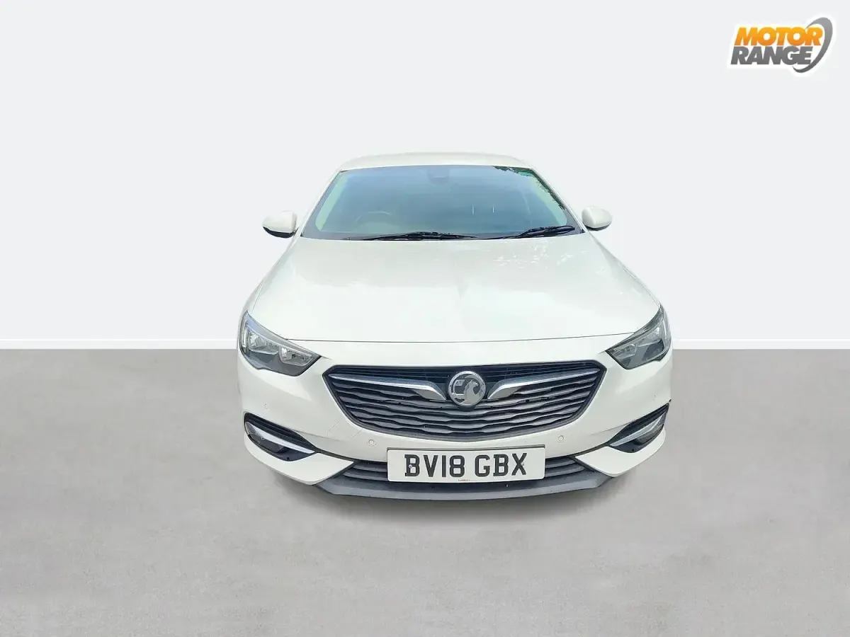 Used Vauxhall Insignia SRi 2018 White Hatchback