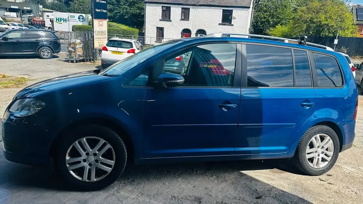 Used VW Touran SE 105 HP (77 kW) 2009 Blue MPV