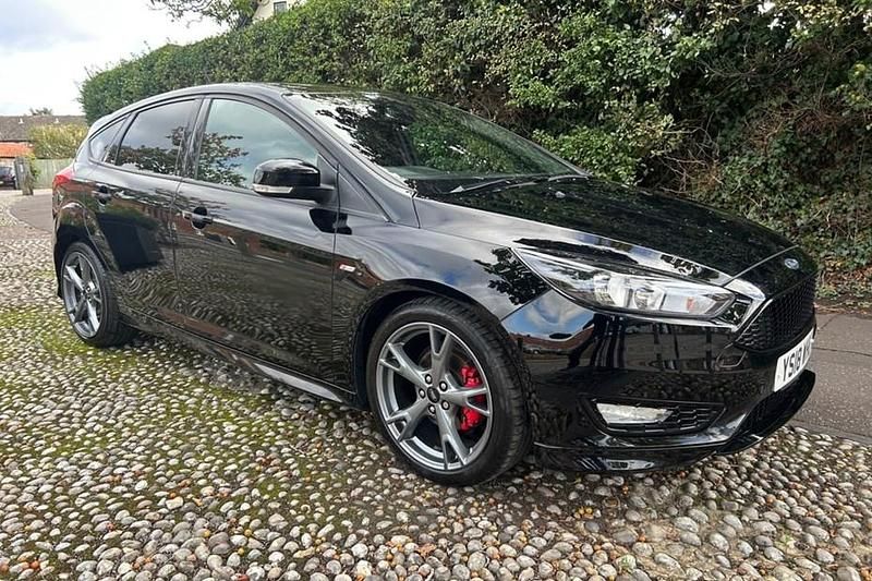 Black Used 2018 Ford Focus ST-Line X Hatchback | £7,295 (Fair price) - Image 1/1