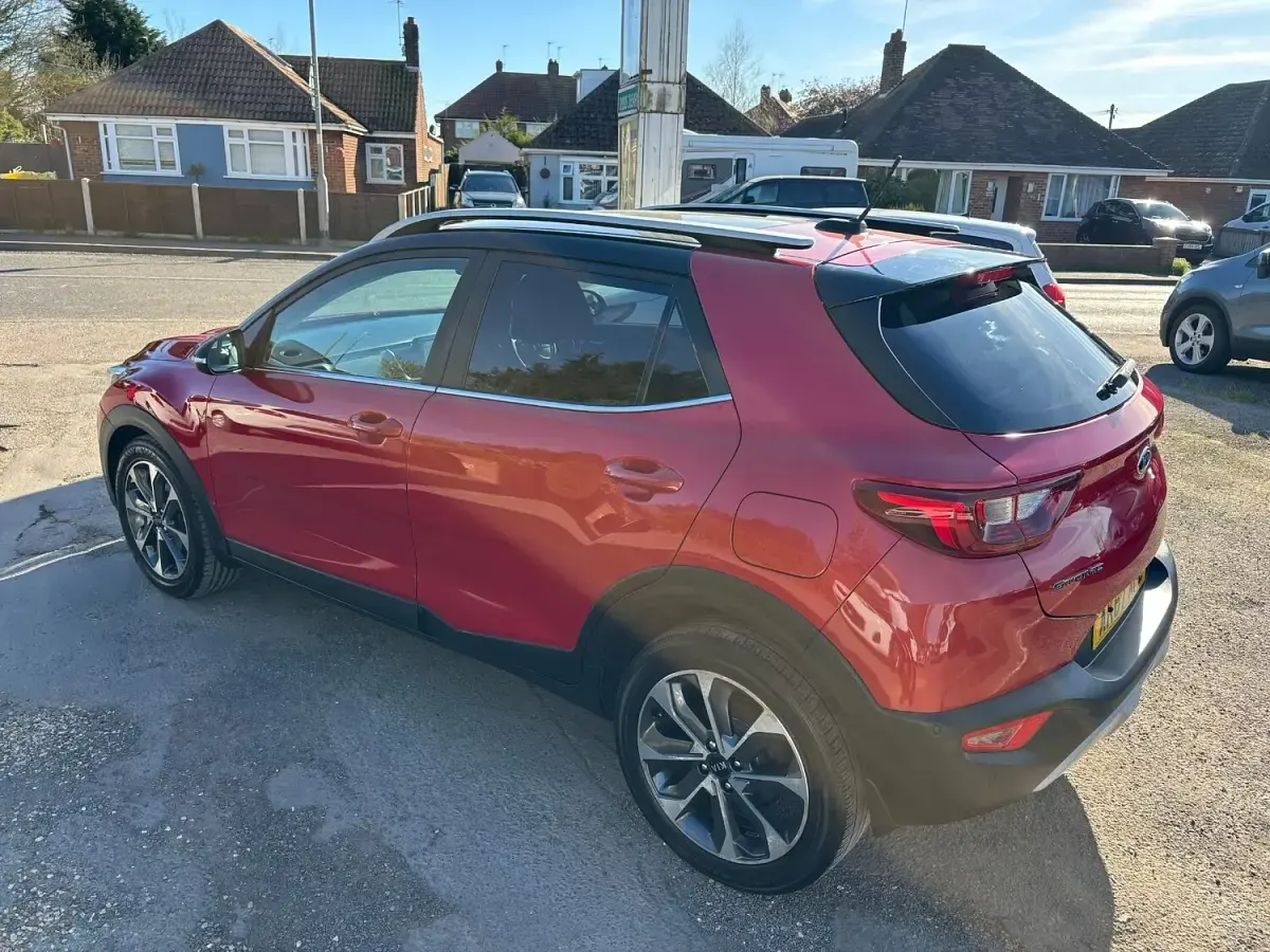 Used Kia Stonic First Edition 108 HP (79 kW) 2017 Red SUV