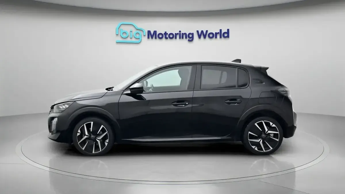 Used Peugeot 208 GT 102 HP (75 kW) 2024 Black Hatchback