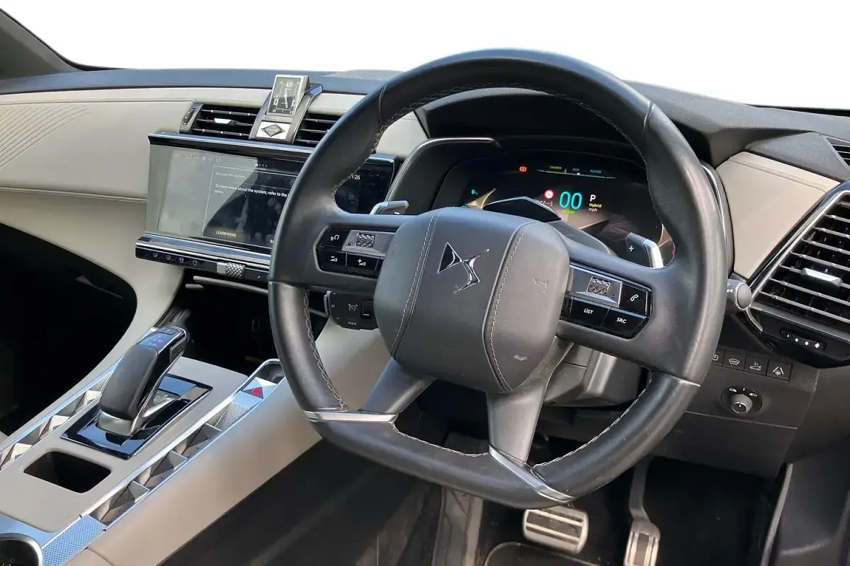 Used DS Automobiles DS7 Crossback 360 HP (264 kW) 2023 Blue SUV