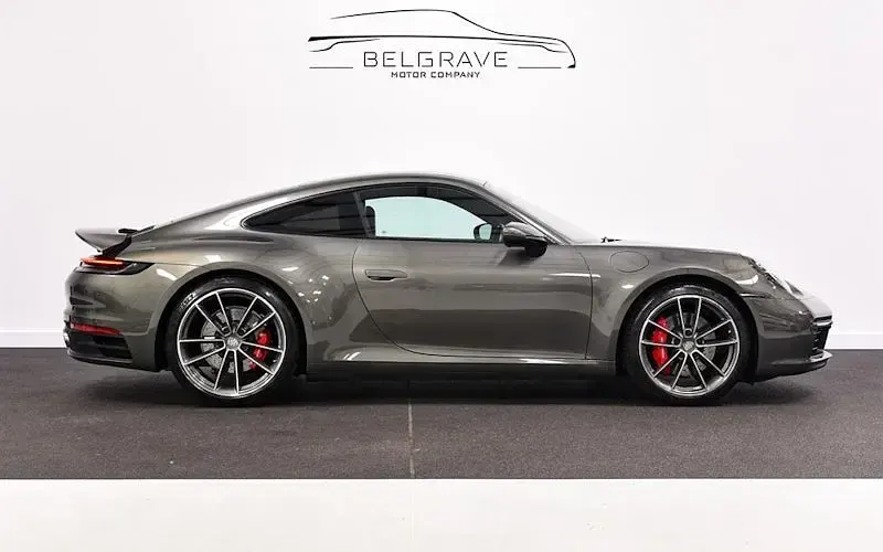 Begagnad Porsche 911 450 HK (330 kW) 2023 Sportkupé