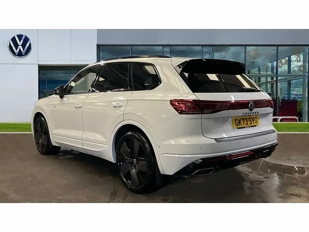 Used VW Touareg Black Edition 286 HP (210 kW) 2023 White  SUV