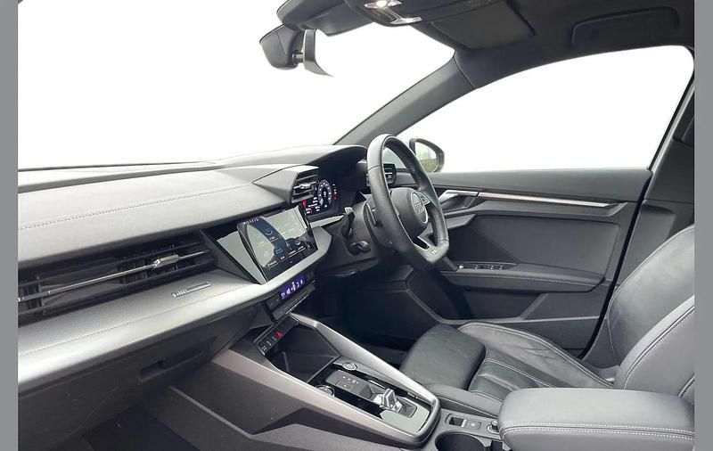 Used Audi A3 S-Line 147 HP (108 kW) 2022 White Sedan