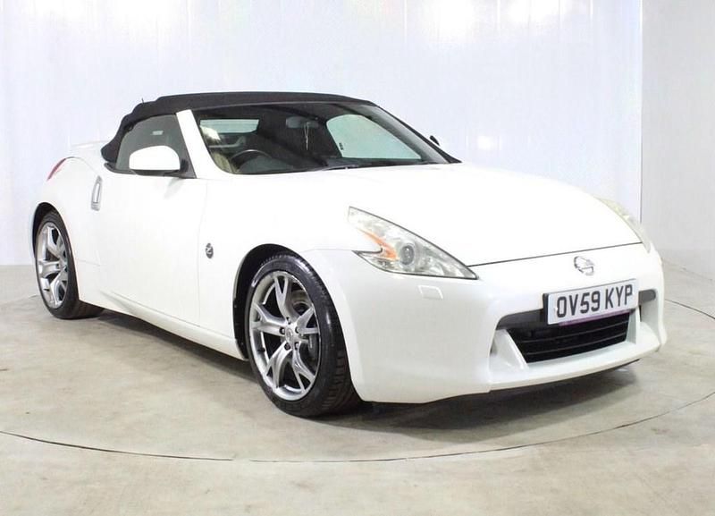 White Used 2010 Nissan 370Z GT Cabriolet | £10,000 - Image 1/3
