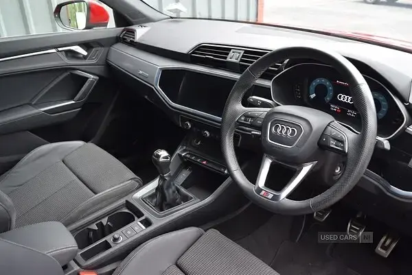 Used Audi Q3 S-Line 150 HP (110 kW) 2022 Red SUV