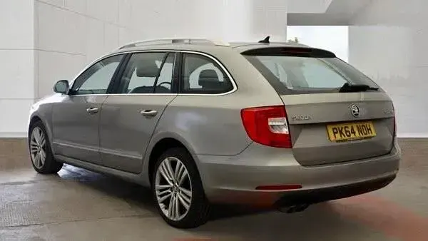 Used Skoda Superb Elegance 170 HP (125 kW) 2014 Beige Estate
