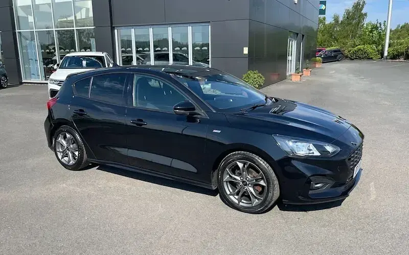 Used Ford Focus ST-Line 120 HP (88 kW) 2020 Hatchback