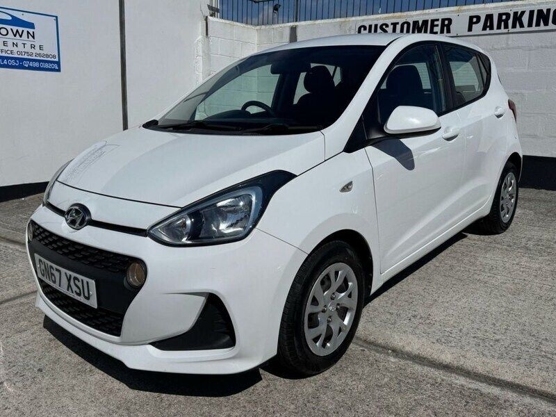 White Used 2017 Hyundai i10 SE Hatchback | £5,495 (Expensive) - Image 1/4