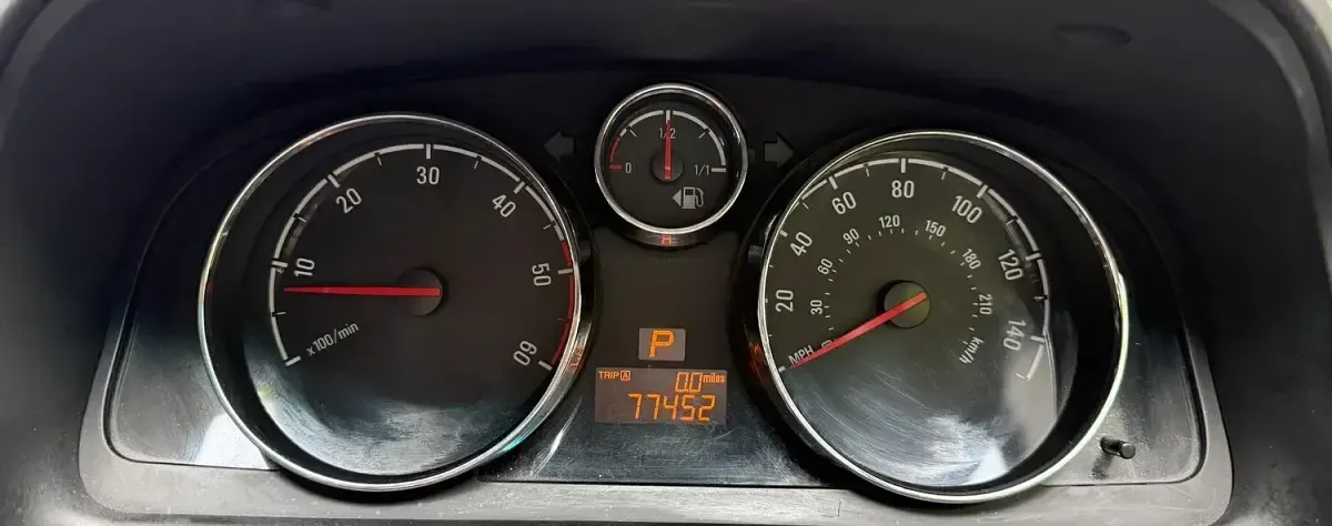Used Vauxhall Antara 184 HP (135 kW) 2013 Black SUV