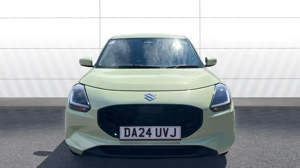 Used Suzuki Swift 82 HP (60 kW) 2024 Yellow Hatchback