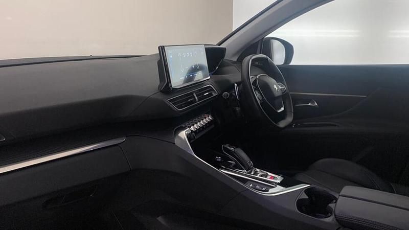 Red Used 2021 Peugeot 3008 Allure SUV | £16,570 (Fair price) - Image 1/4