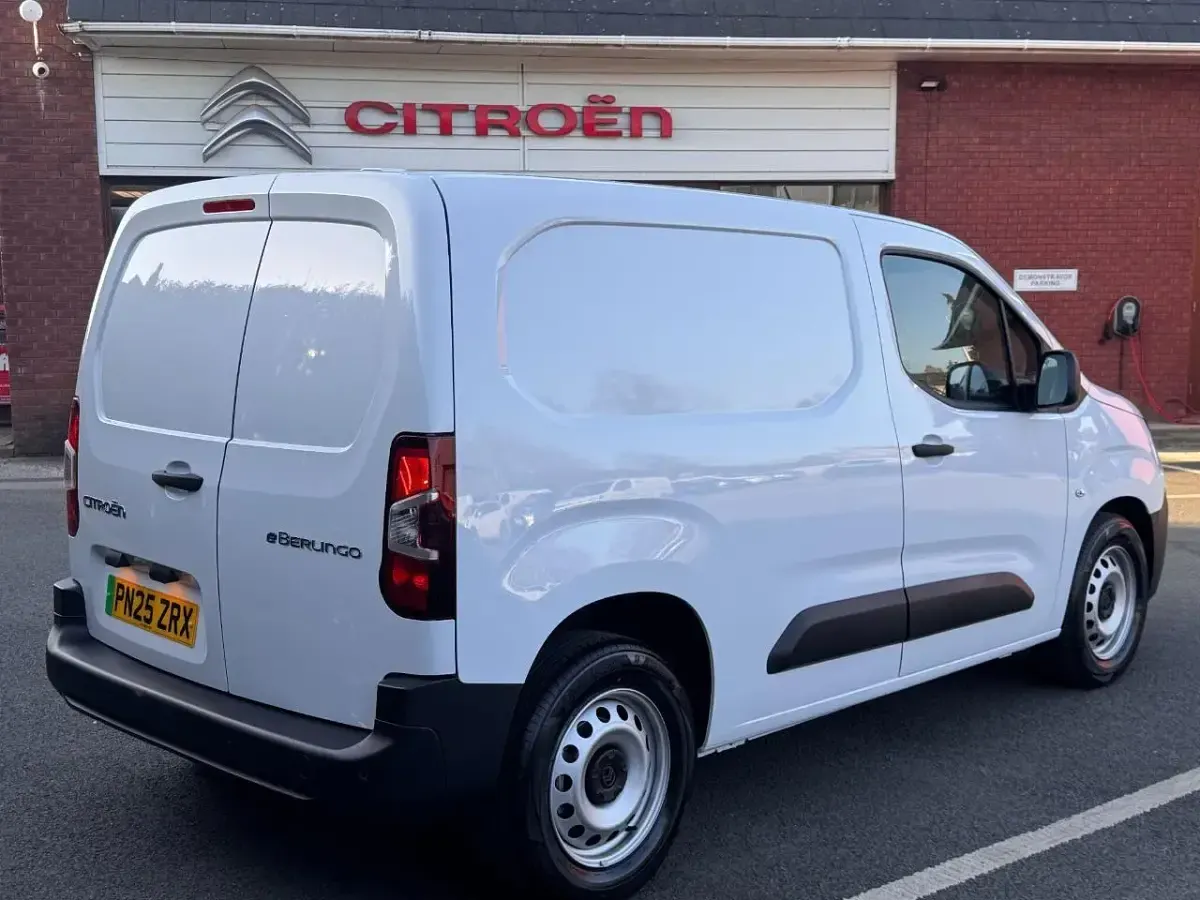 New Citroën Berlingo 98 kW (134 HP) 2025 White MPV