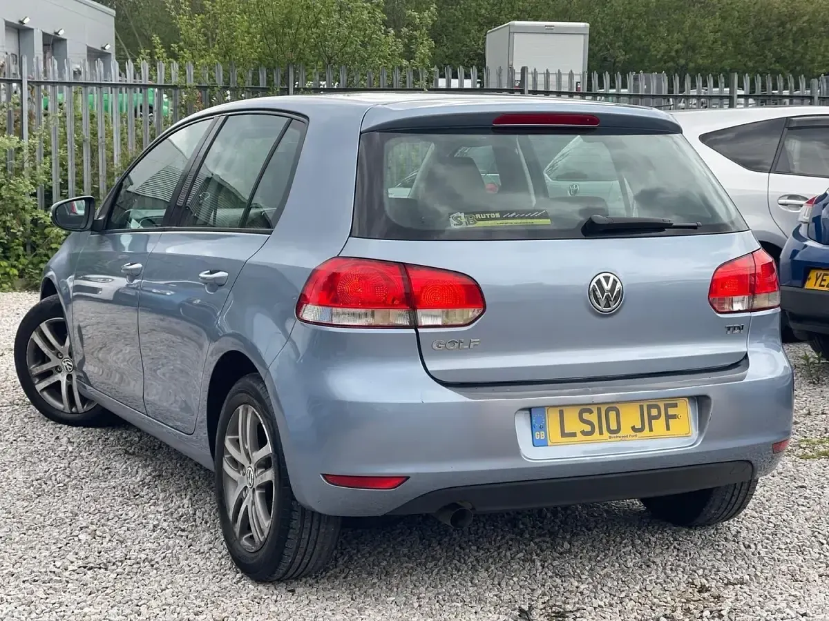 Used VW Golf VI SE 105 HP (77 kW) 2010 Blue Hatchback