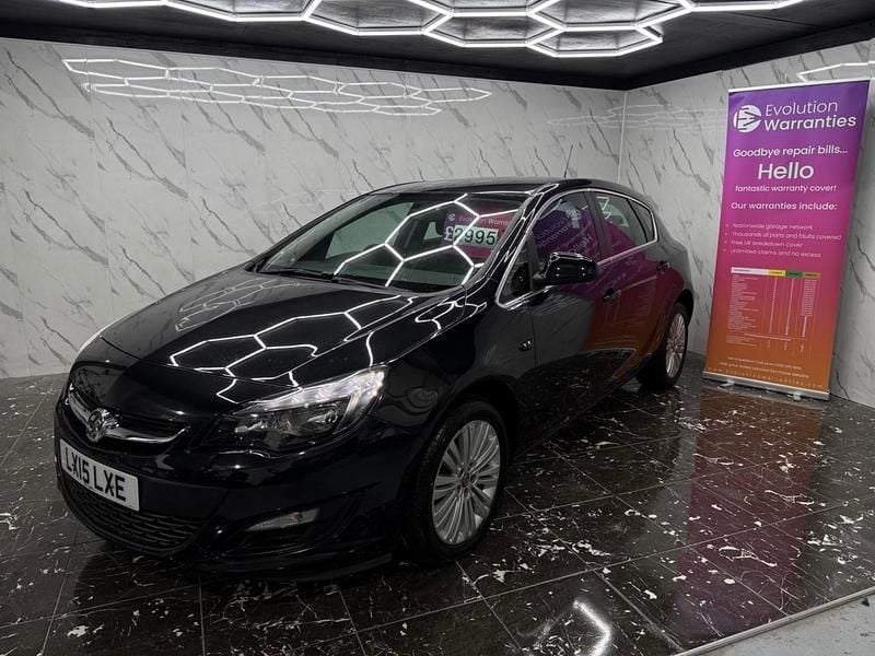 Used Vauxhall Astra Excite 100 HP (73 kW) 2015 Black Hatchback
