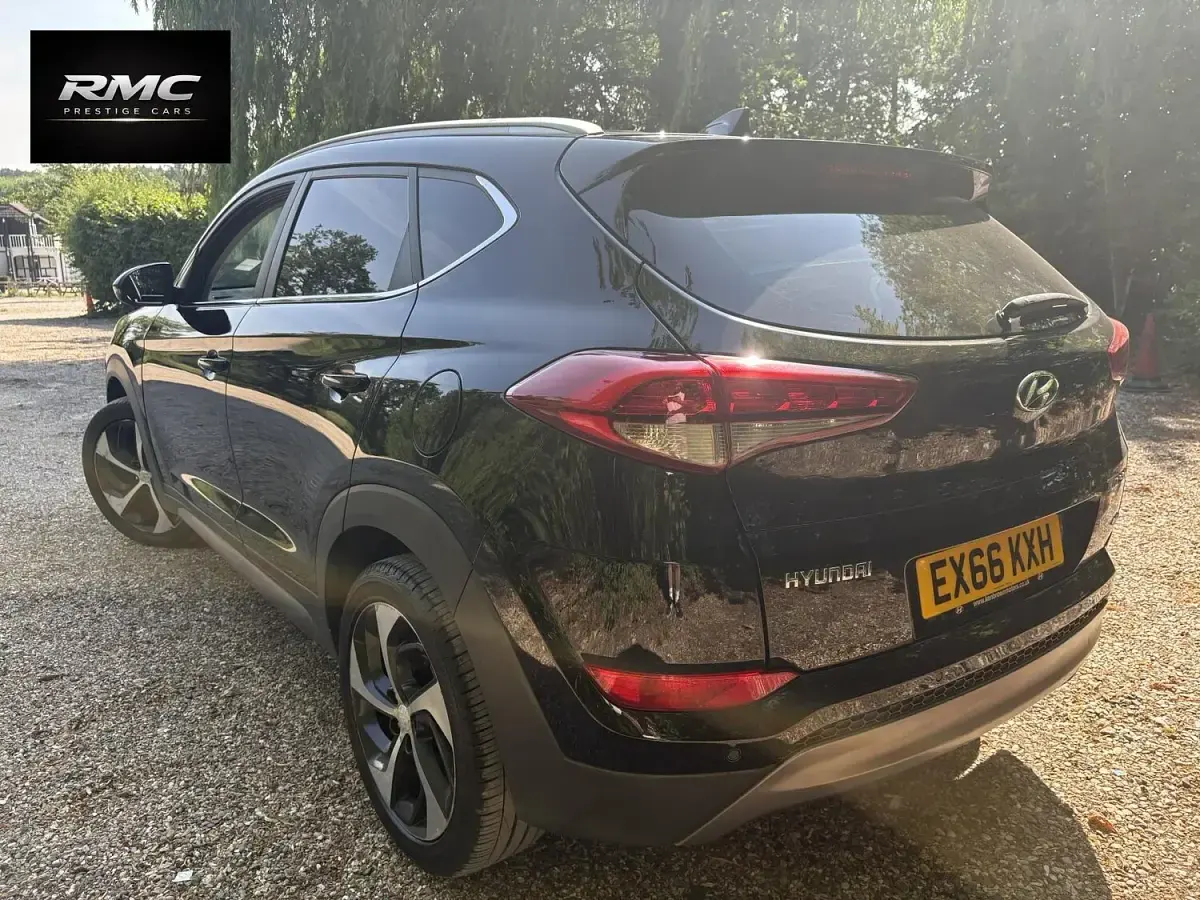 Used Hyundai Tucson Premium 185 HP (136 kW) 2016 Black SUV