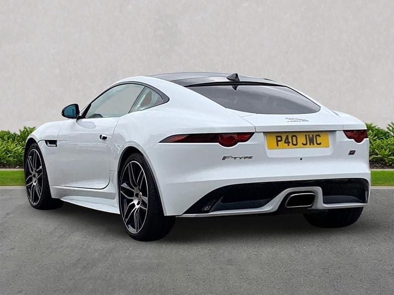 Used Jaguar F-Type Chequered Flag 300 HP (220 kW) 2019 White Coupe