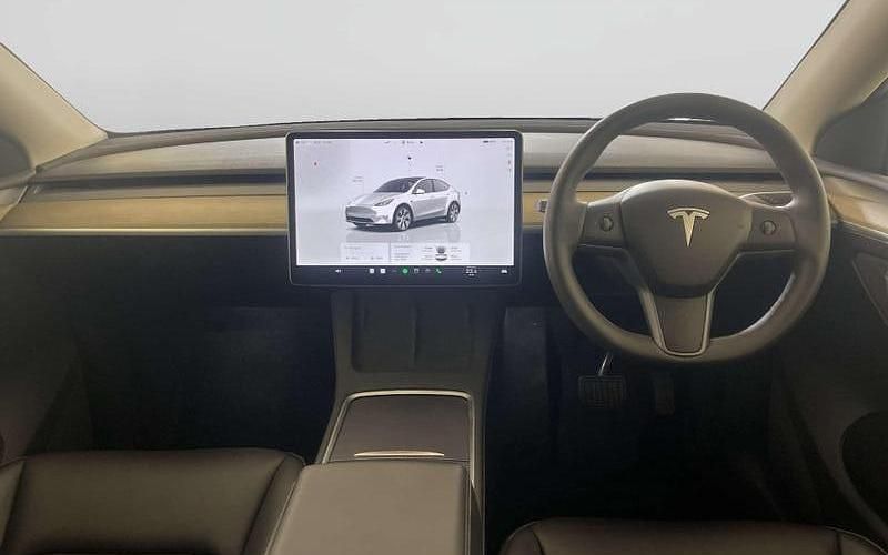 Used Tesla Model Y Long Range AWD 286 kW (389 HP) 2025 SUV