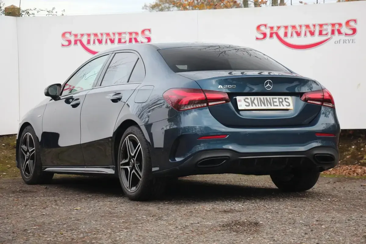 Used Mercedes A200 Executive 163 HP (119 kW) 2022 Blue Sedan