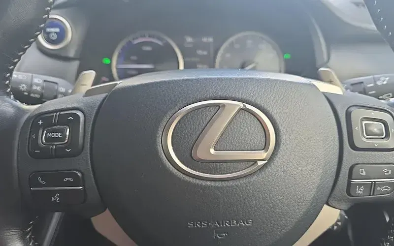 Used Lexus NX300h 197 HP (144 kW) 2018 Black SUV