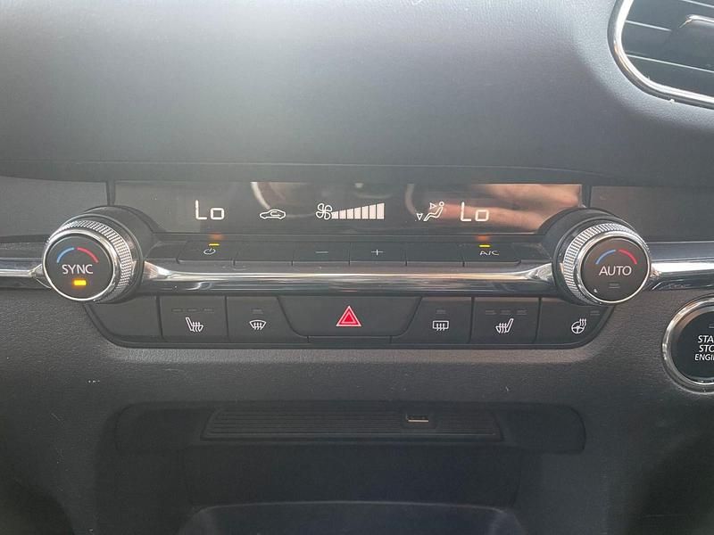 Used Mazda CX-30 Inclusive 186 HP (136 kW) 2022 Red SUV