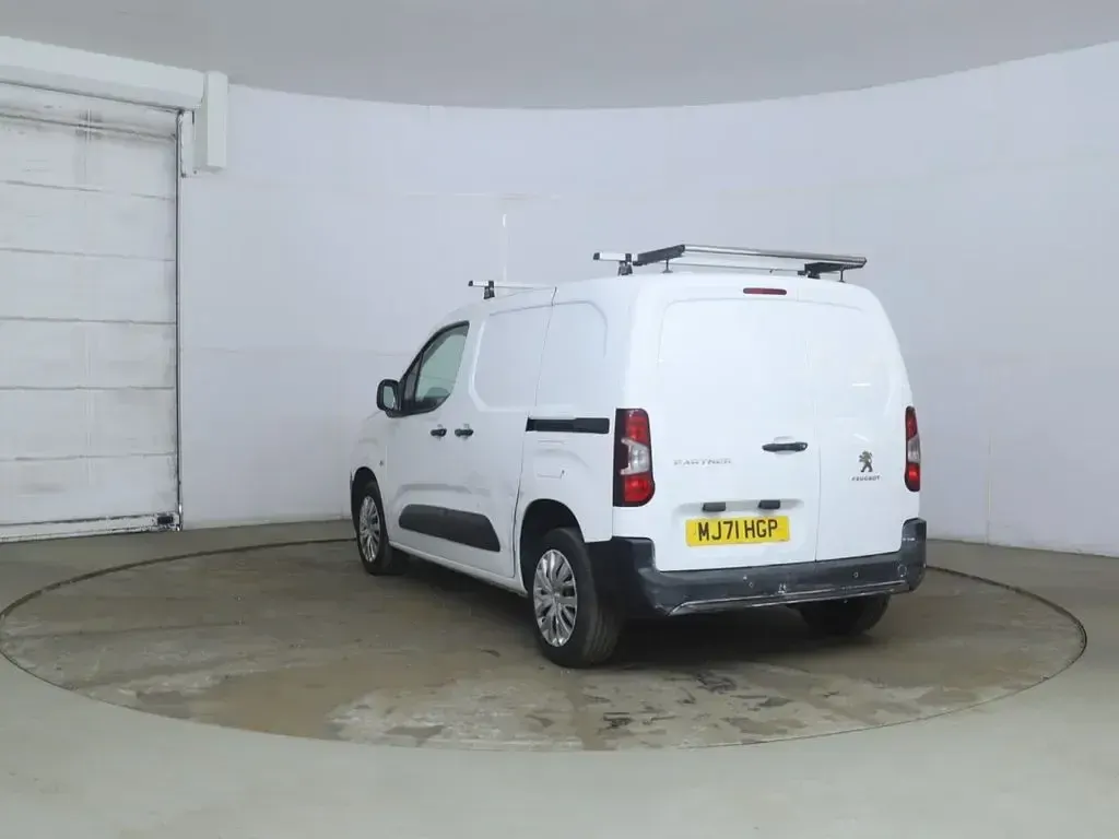 Used Peugeot Partner Premium 2021 White MPV