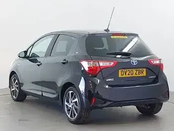 Used Toyota Yaris 100 HP (73 kW) 2020 Black Hatchback
