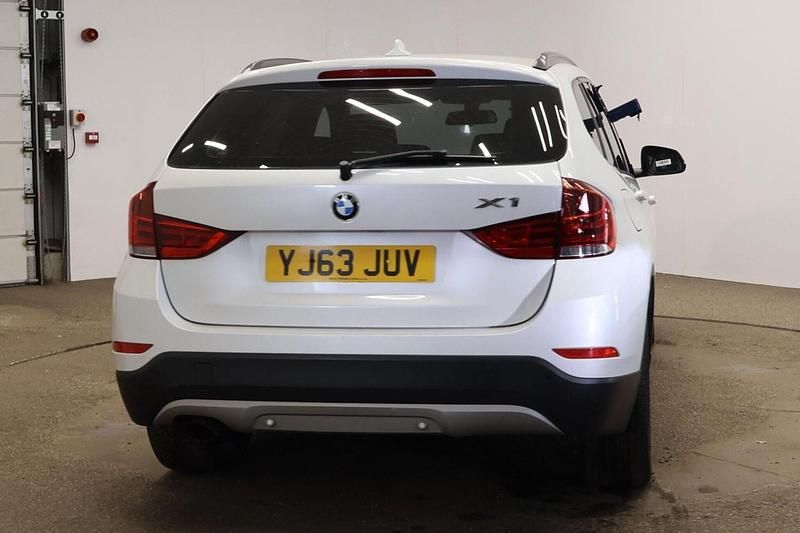 Begagnad BMW X1 Comfort Edition 2013 Vit SUV