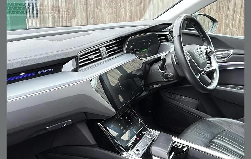 Used Audi e-tron Advanced 300 kW (408 HP) 2020 Black SUV