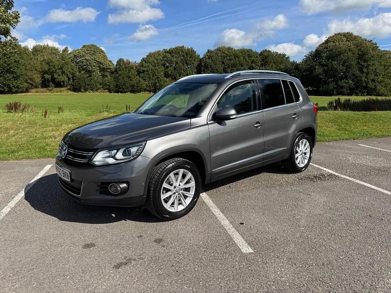 Grey Used 2012 VW Tiguan SE SUV | £9,995 (Expensive) - Image 1/4