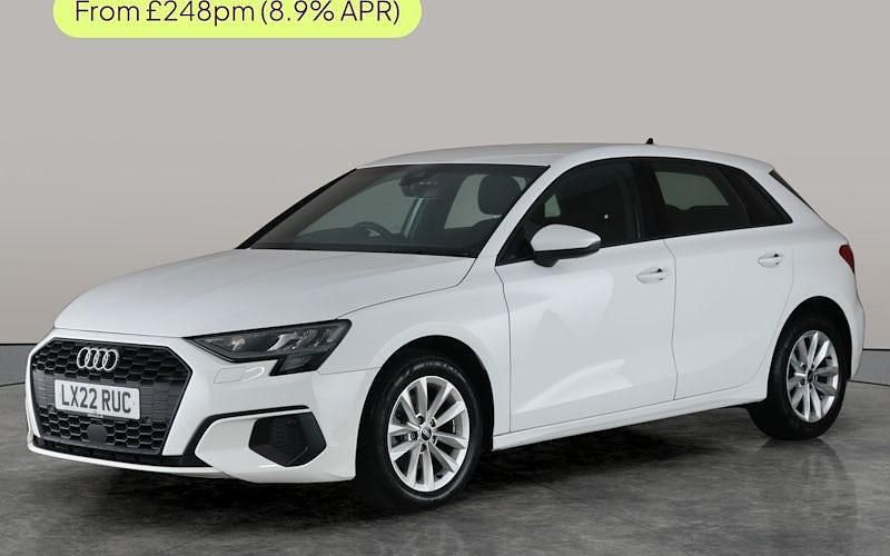 Used Audi A3 Sportback Advanced 110 HP (80 kW) 2022 White Hatchback