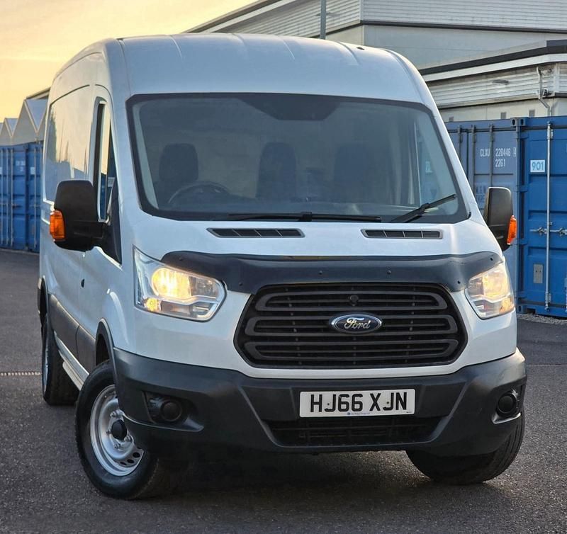 Used Ford Transit 100 HP (73 kW) 2016 White Van