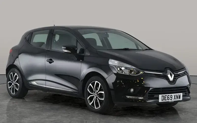 Used Renault Clio Play 90 HP (66 kW) 2019 Black Hatchback