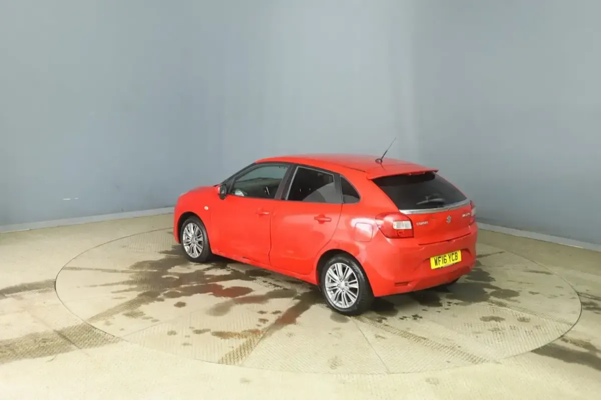 Używany Suzuki Baleno SZ-T 111 KM (81 kW) 2016 Czerwony Hatchback