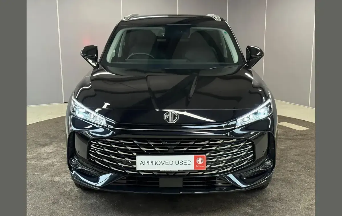 Used MG HS Trophy 221 HP (162 kW) 2025 Black SUV