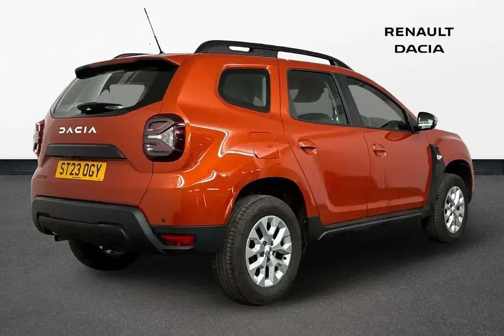 Second-hand Dacia Duster Expression 88 CP (64 kW) 2023 Portocaliu SUV