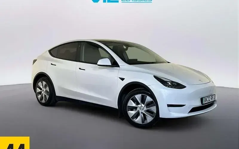 Used Tesla Model Y Long Range AWD 286 kW (389 HP) 2025 SUV